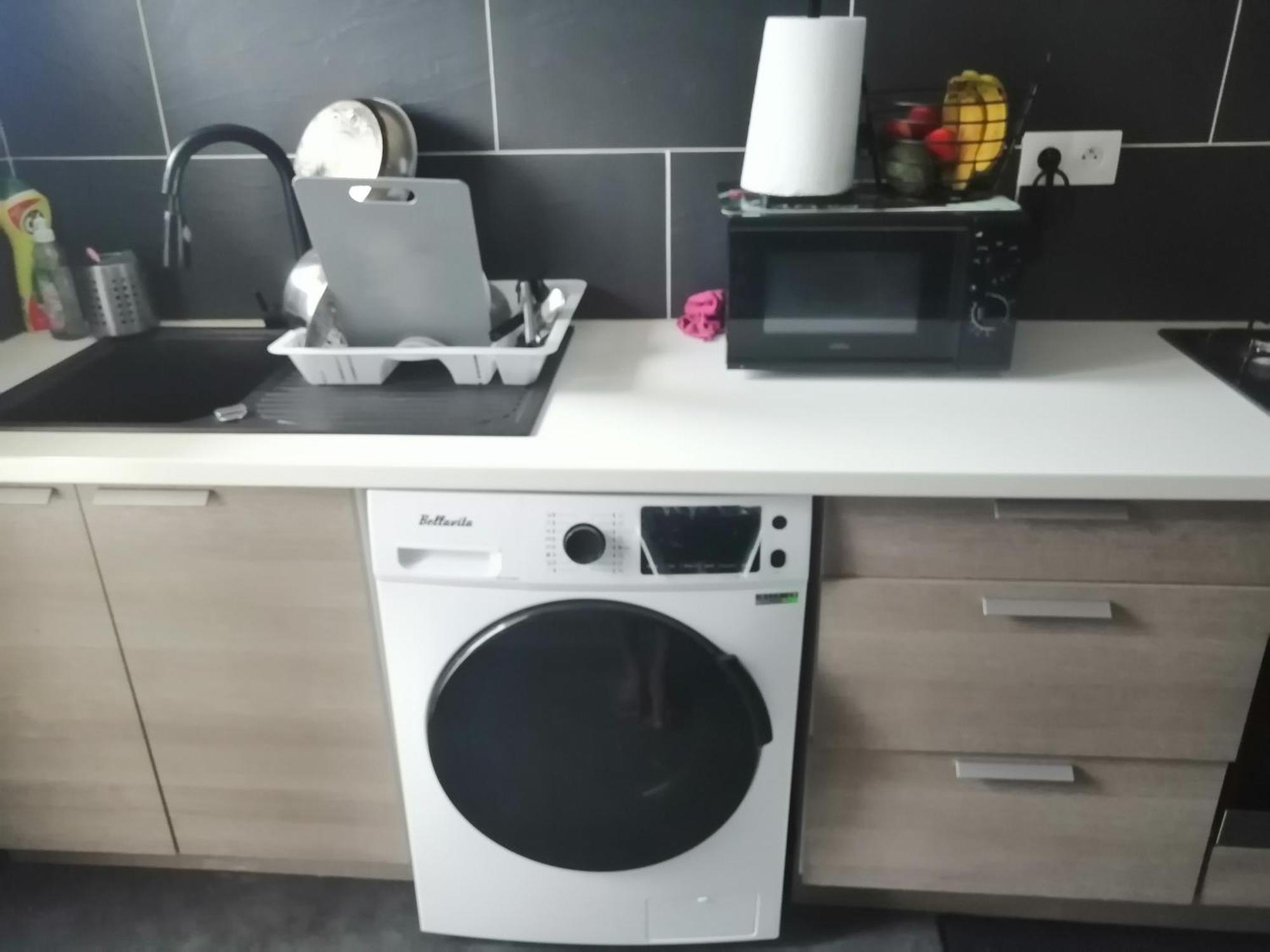 Chambre Dans Appartement A Niort Bagian luar foto